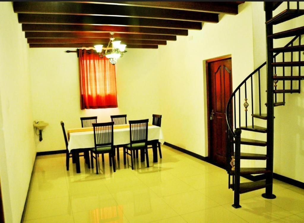 Inroma Holiday Resort Nuwara Eliya Bagian luar foto
